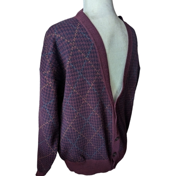 Vtg Cardigan wool blend Italian Made burgundy herringbone grandpa sweater sz M - Picture 3 of 11